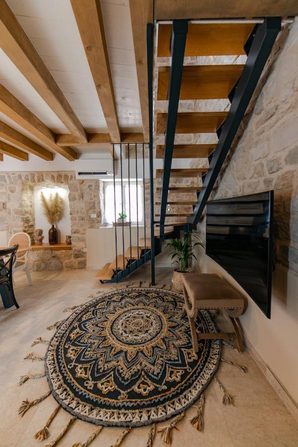 Villa Bante - Luxury Stone House Kastela Exterior photo